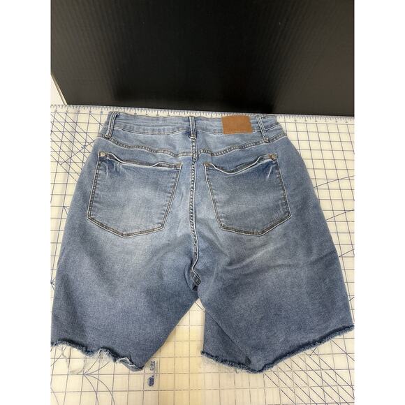 Judy Blue Jean Cut Off Shorts‎ Plus Size 1XL Medium Blue Stretch Denim - Picture 8 of 8
